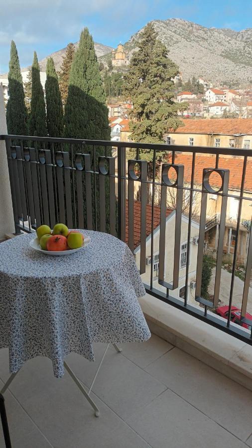 Apartman Mango & Mia Apartment Требине Екстериор снимка